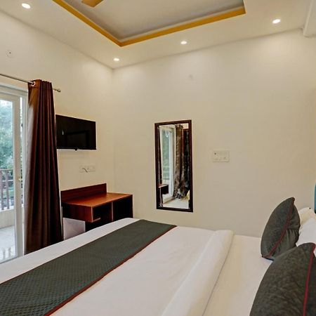 Hotel Golden Prime King New Delhi Eksteriør billede
