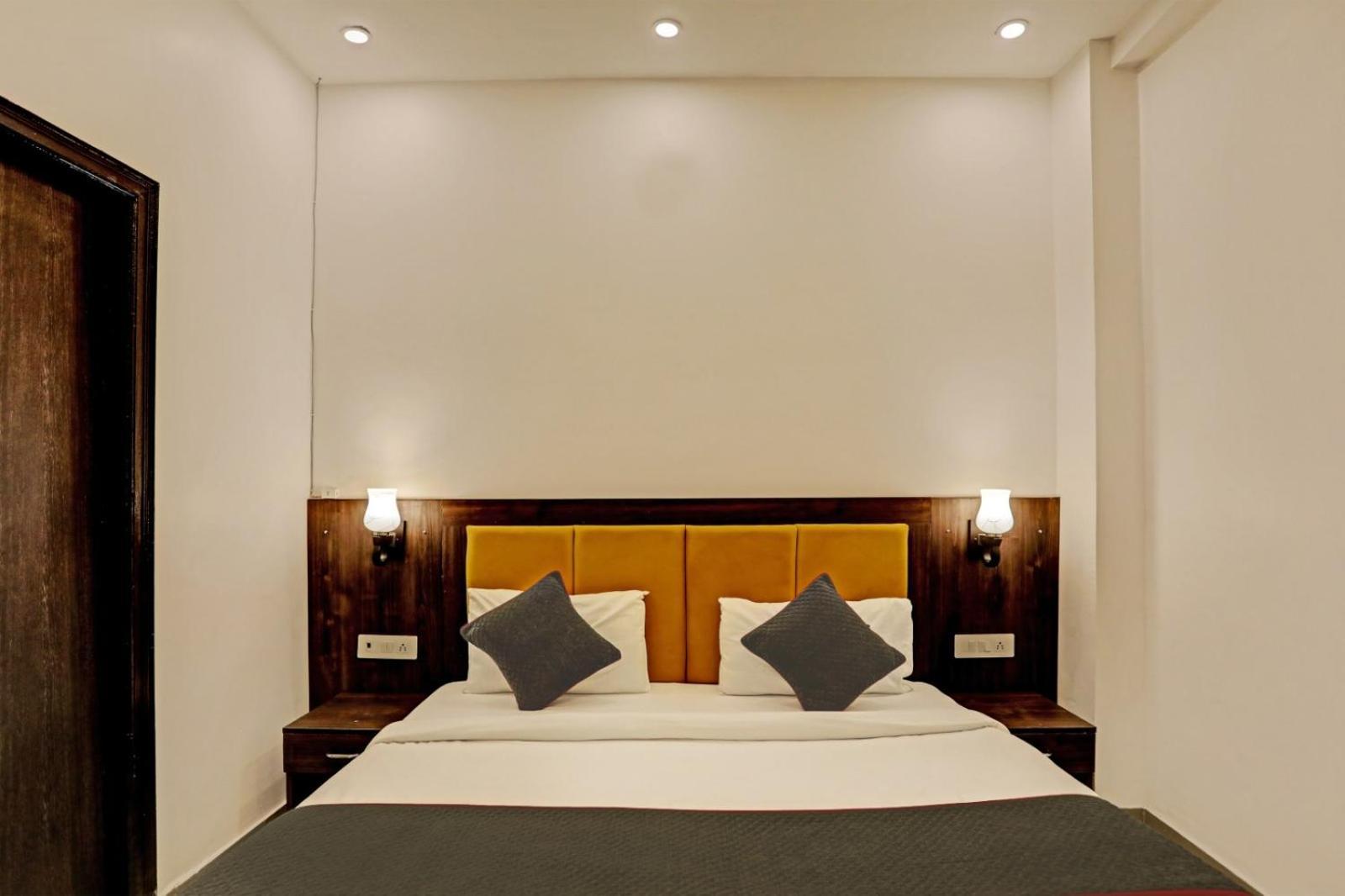 Hotel Golden Prime King New Delhi Eksteriør billede