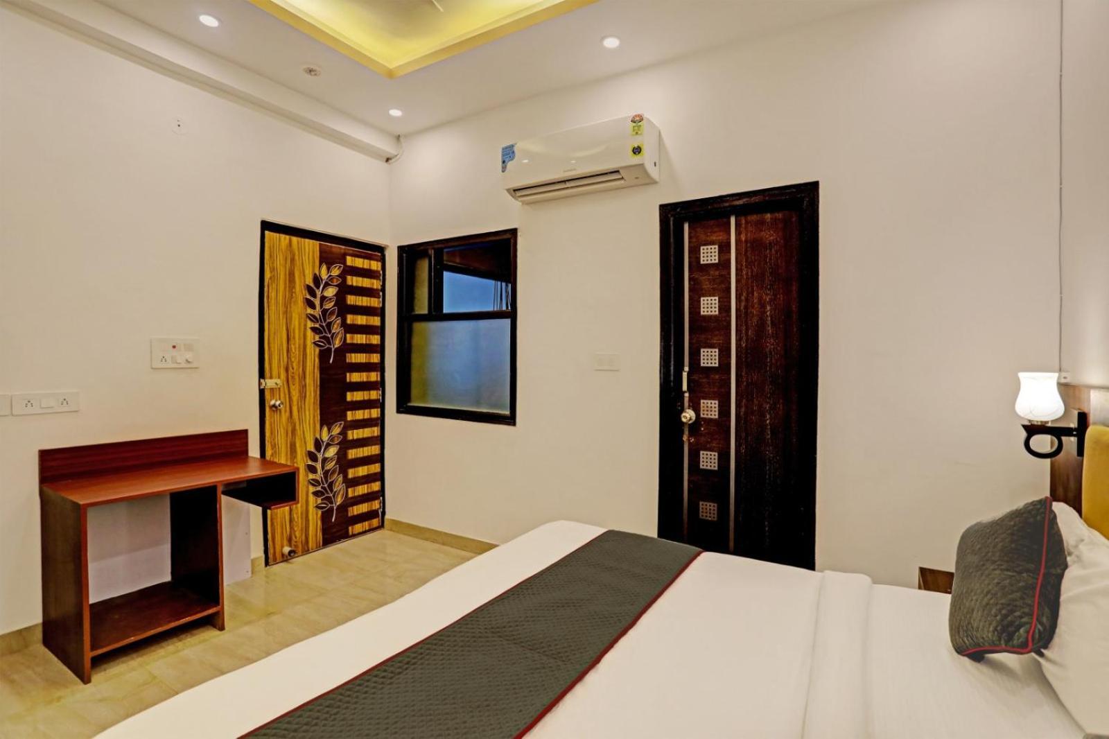 Hotel Golden Prime King New Delhi Eksteriør billede